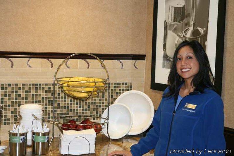 Hampton Inn And Suites Austin - Lakeway Restaurant photo